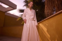 FLORENCIA EKRU TAKIM - Thumbnail