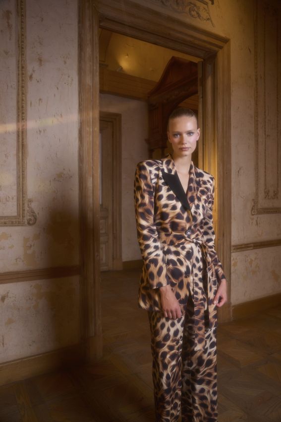 Senna - GABRIELLE SUIT CAMEL