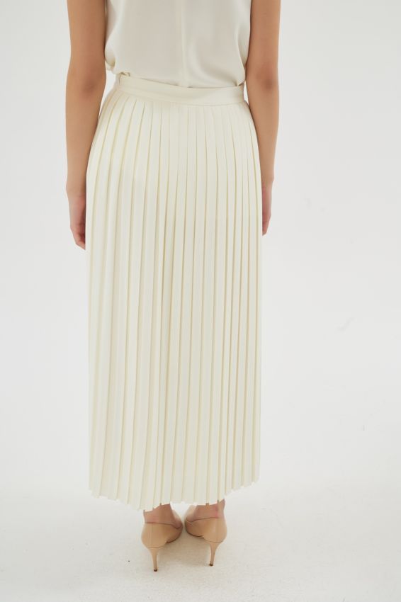  - LILIANA EKRU ETEK (1)