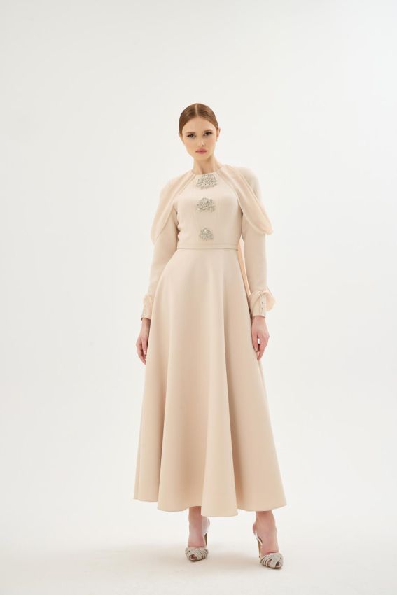  - VELORA BEJ ELBİSE